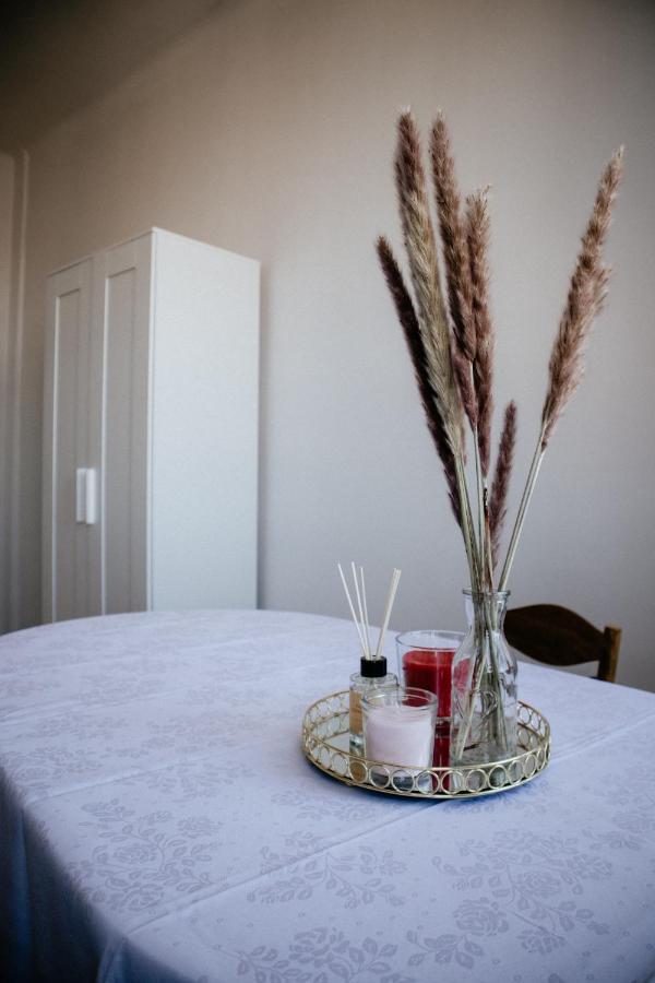 Cozy And Cheap Room In Old Town Krakow Bagian luar foto